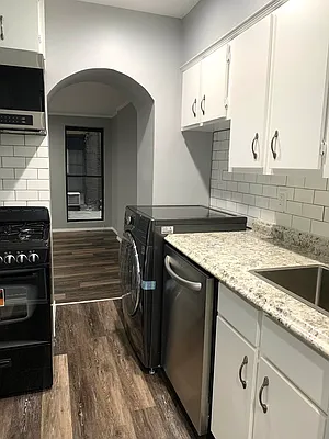 Rented by Bond New York | media 24