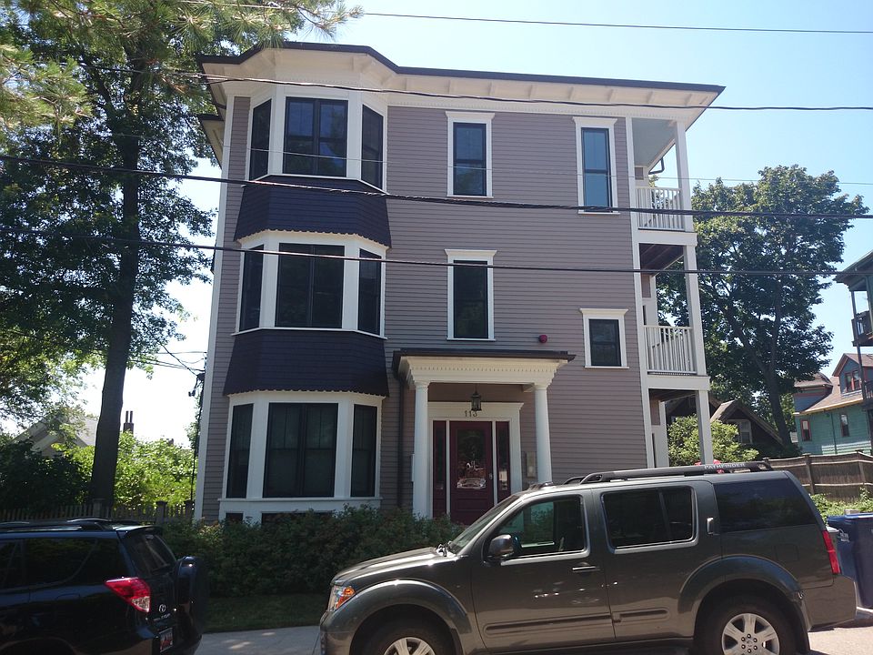 2nd image of 113 Sheridan St #1