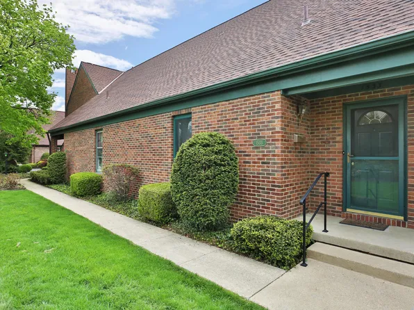 1533 Sandringham Dr, Upper Arlington, OH 43220