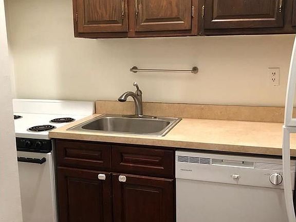 5th image of 4 W 83rd St APT 2