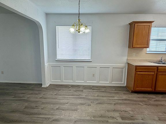 3rd image of 2709 Haven Dr