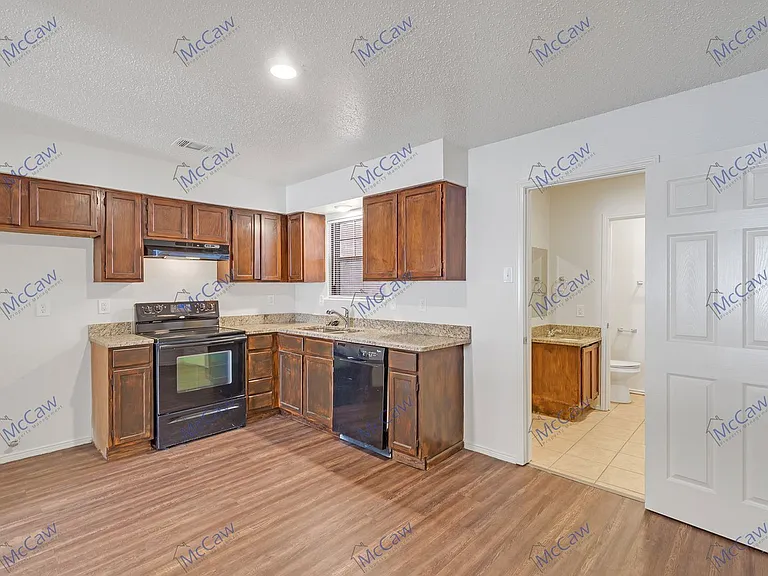 210 Rolston Rd #1 — Photo 6