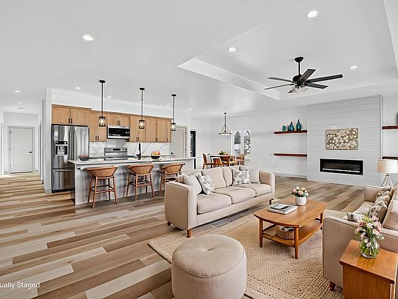 5th image of 522 Sands Ave