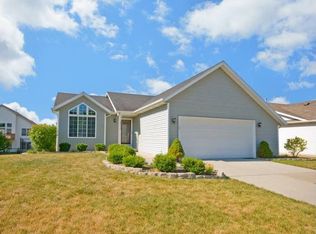 2916 Woodglen St NW, Grand Rapids, MI 49504
