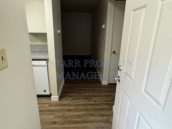 3rd image of 328 Northbank Ct APT 61