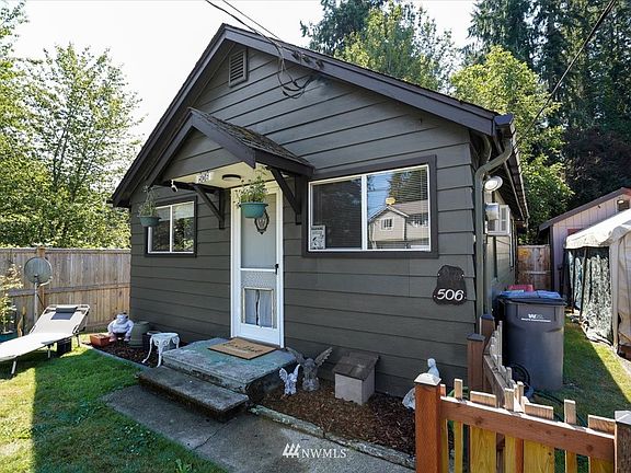 4th image of 506 Melcher St