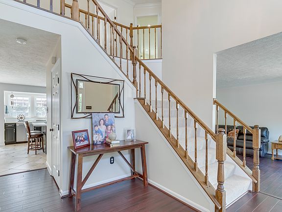 Daylight-Filled Foyer