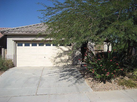 1st image of 2434 W Warren Dr