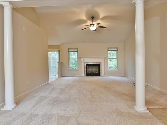 5th image of 217 Paulo Dr NE