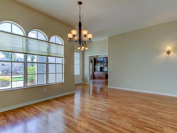 4th image of 16530 Ivy Lake Dr