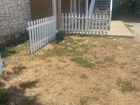 2200 Tabor Ct APT A, Austin, TX 78748