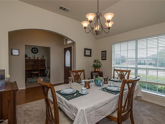 3rd image of 6606 Victory Crest Dr