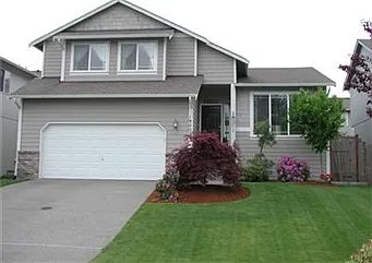 Beautiful 4 Bedroom Hillsboro Home — Photo 1