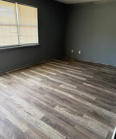 117 Phylliss Cir #B — Photo 1