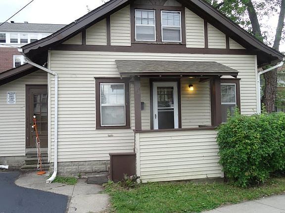 4th image of 111 Oakhill Ave