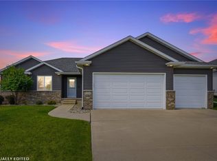 1622 Para Dr, Marion, IA 52302