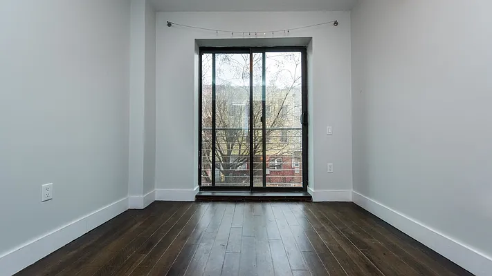 Rented by Nooklyn NYC LLC | media 28