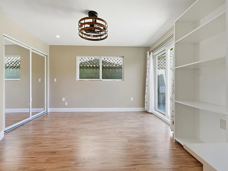 2210 Ewell Rd — Photo 15