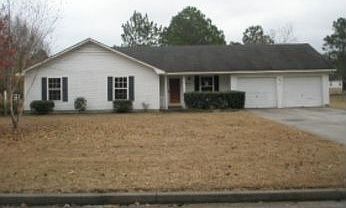 1st image of 3844 Stratford Cir