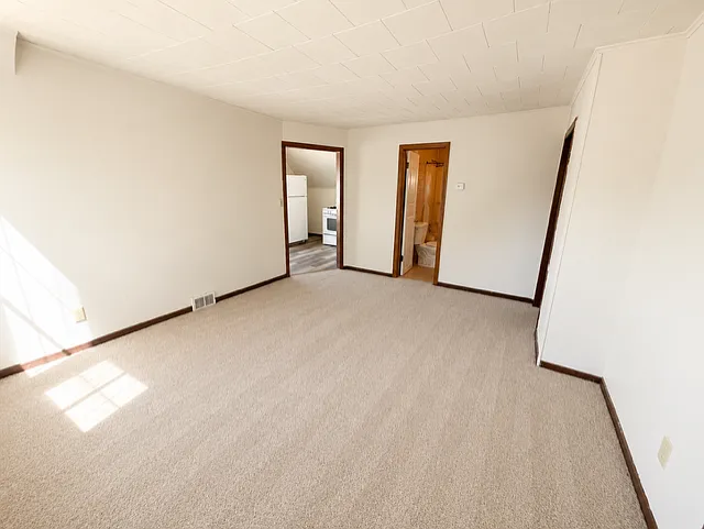 2915 N Weil St #1-B — Photo 2