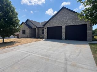 189 Woodland Trl, Hannibal, MO 63401
