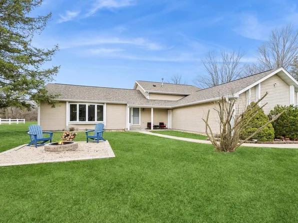 N2021 North Lake Shore DRIVE, Fontana, WI 53125