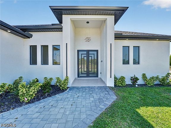 5th image of 4333 NW 36th Ave