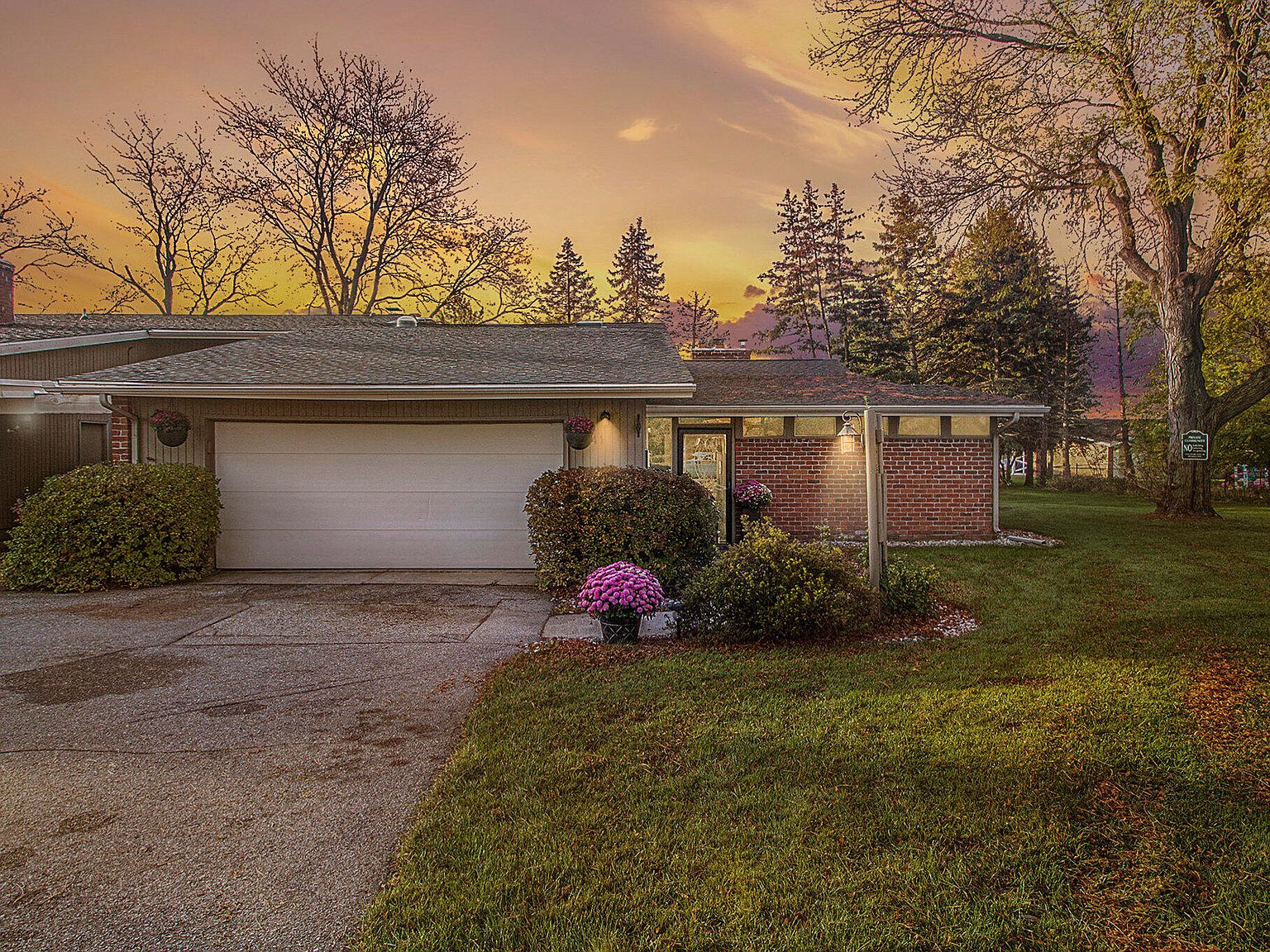 4341 Walnut Hills Dr SE, Kentwood, MI 49512 MLS 23138989 Zillow