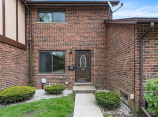 1S157 Ingersoll Ln #157, Villa Park, IL 60181