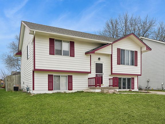2nd image of 2446 SE 18th Ct