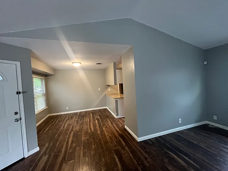 7986 Wayside Trl — Photo 11