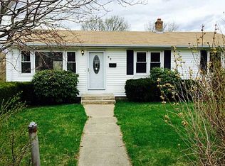 25 Flanders St, Johnston, RI 02919