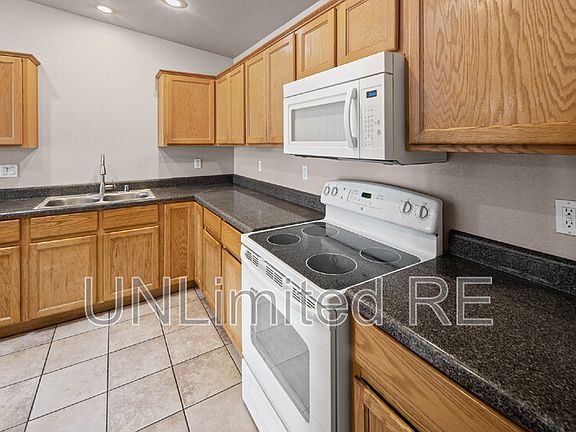 4th image of 2470 Constellation Dr Unit 102