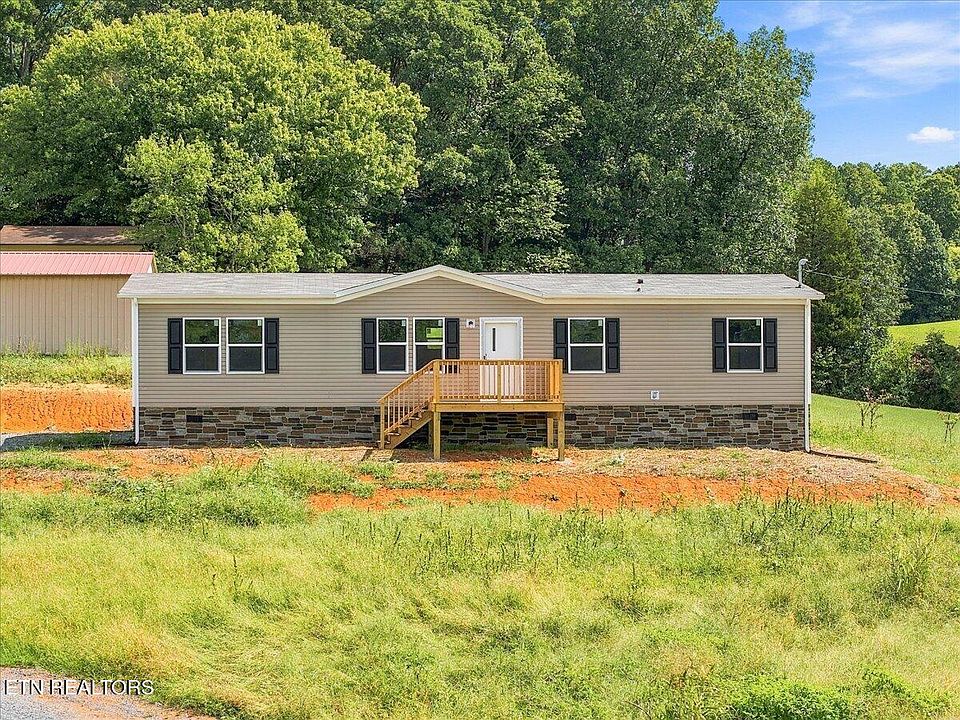 1st image of 840 Shackleford Rd
