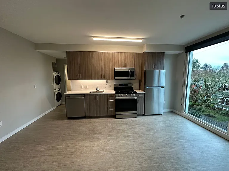 Division 31 Apartments — Photo 21