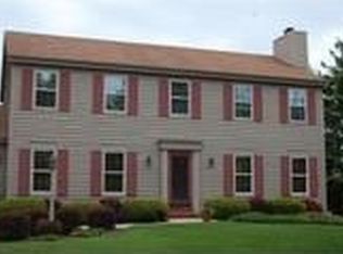 12400 N River Rd, Mequon, WI 53092