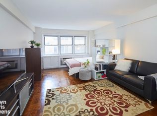 321 E 45th St APT 4F, New York, NY