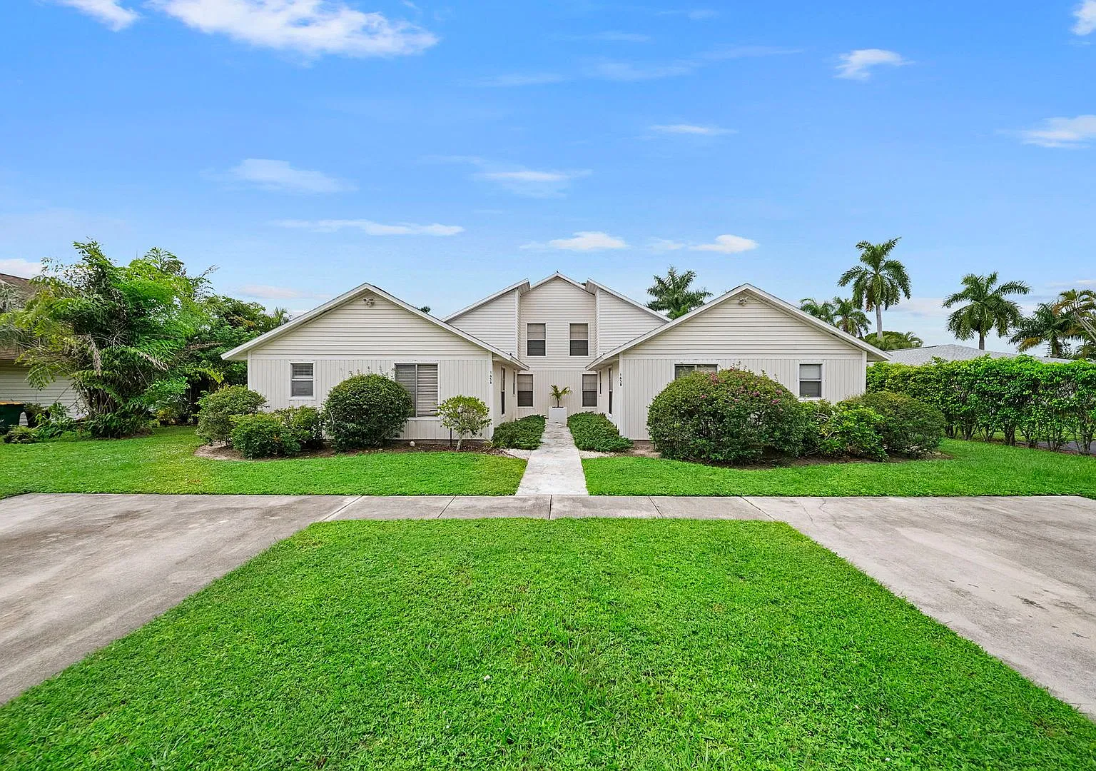 Palm River Duplex — Photo 2