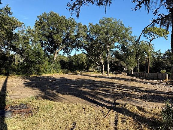 3rd image of 1621 Clarcona Rd #6