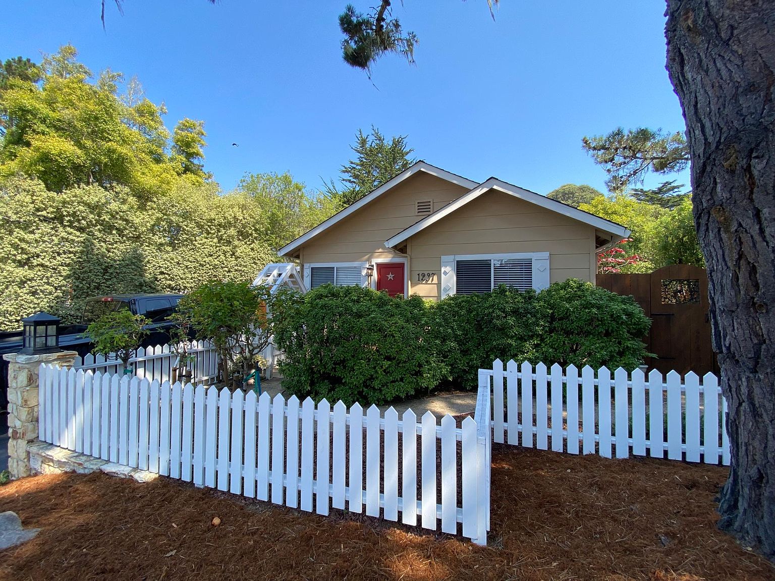 1237 Presidio Blvd, Pacific Grove, CA 93950 Zillow