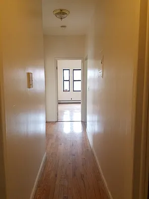 Rented by G2 Realty Group LLC | media 35