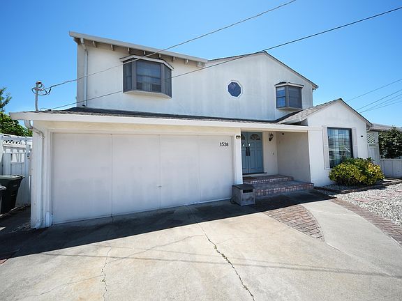 3rd image of 1526 Beechwood Ave