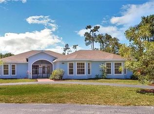 5880 English Oaks Ln, Naples, FL 34119