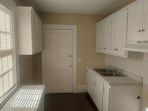 2nd image of 2071 Harmon St Al 107