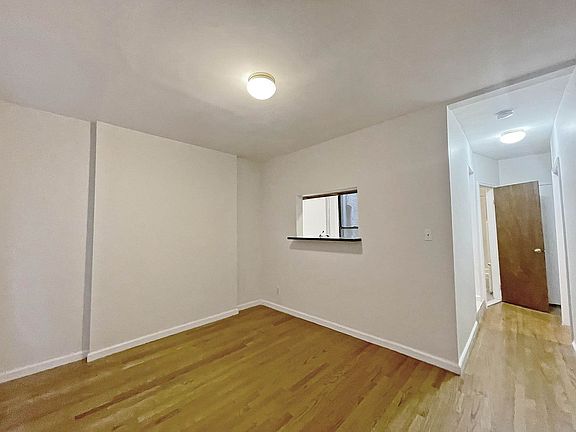 3rd image of 331 W 35th St #1