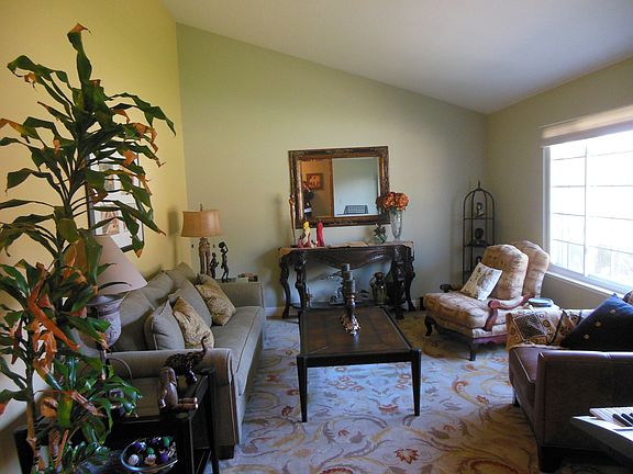 5th image of 8010 Surrey Ln