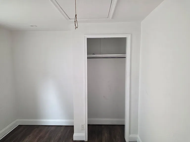 2375 Jennie Ave — Photo 3