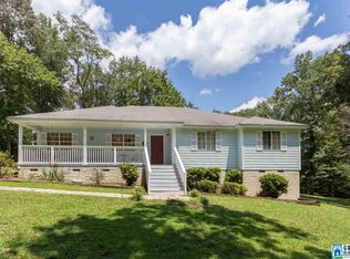 210 Golden Chase Dr, Pell City, AL 35128