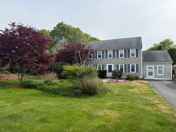 30 Sheffield Place, Mashpee, MA 02649