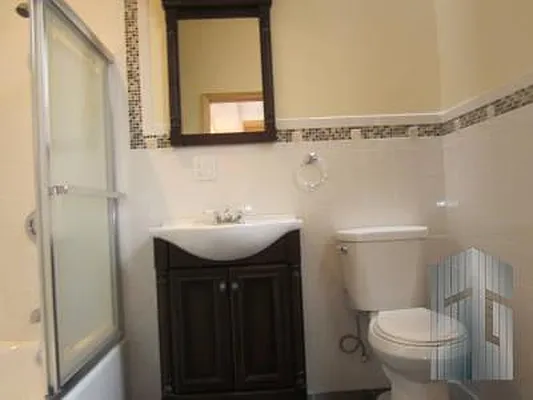 Rented by Skyline Group Real Estate | media 11